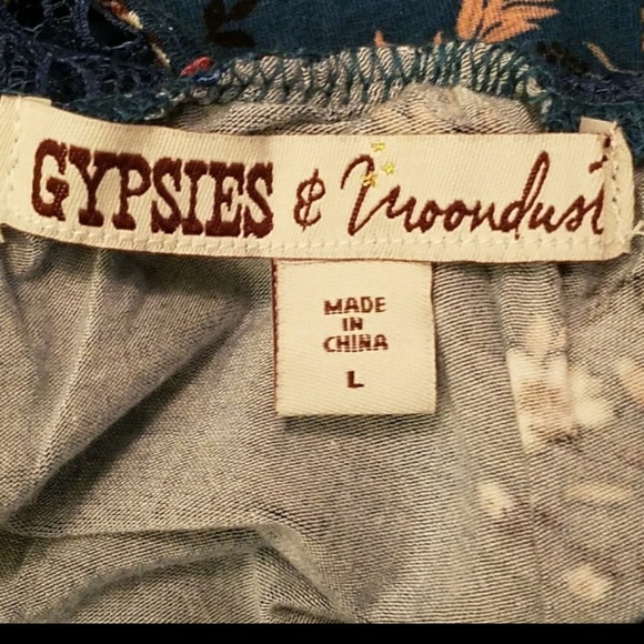 L cold shoulder flowy shirt - Picture 6 of 7